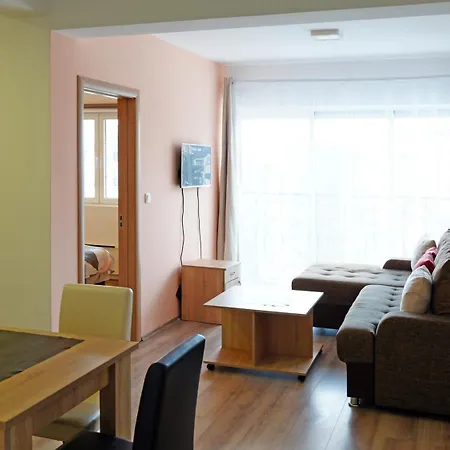 Apartment Bramar