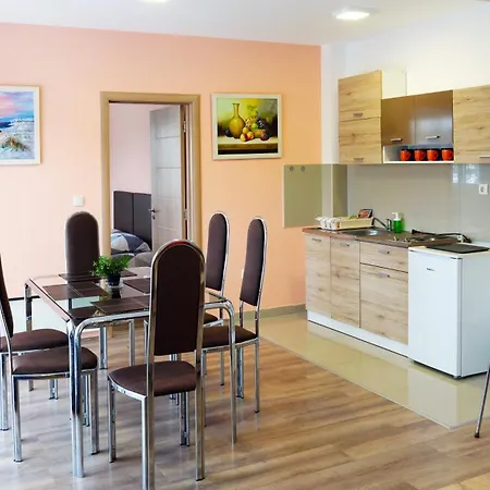Bramar Apartment