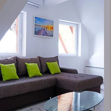 Bramar Apartment